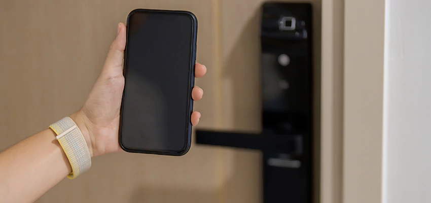 Keypad Wifi Locks Repair And Installation in Bloomington, CA