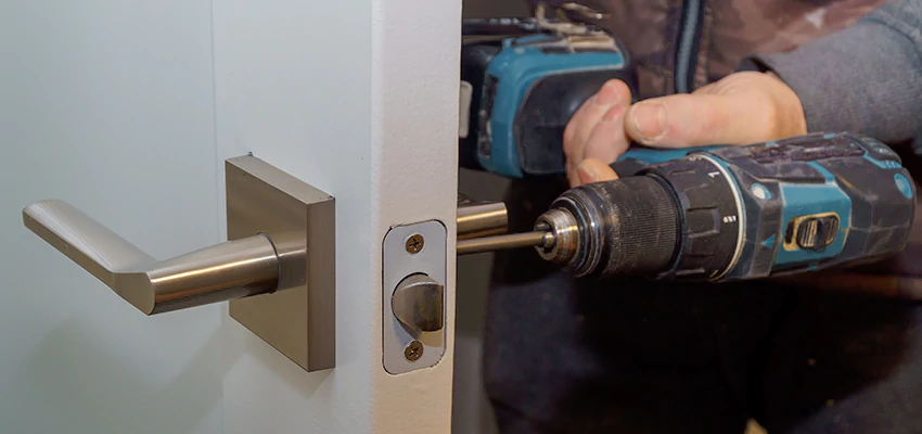 Broken Door Handle Lock Repair in Bloomington, California