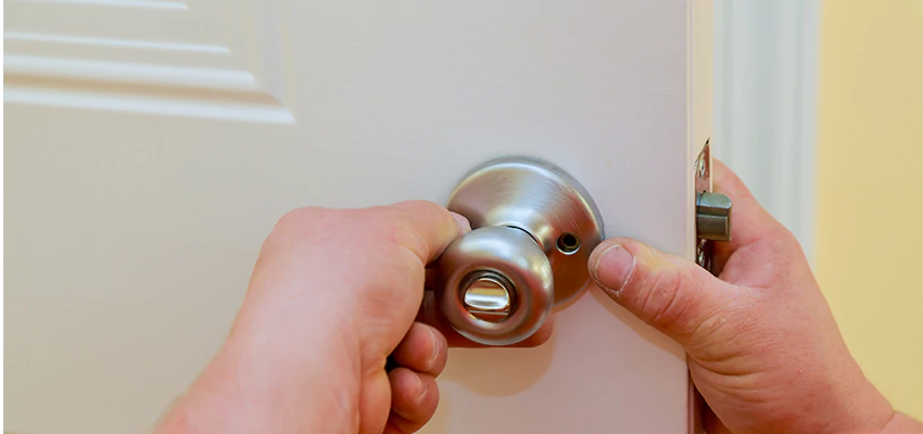After-hours Locksmith For Lock And Key Installation in Bloomington, CA