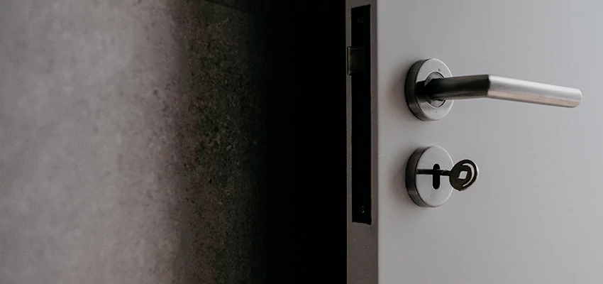 Front Door Handle Repair And Installation in Bloomington, CA